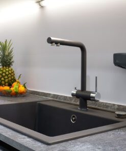 zwarte zeepdispenser keuken