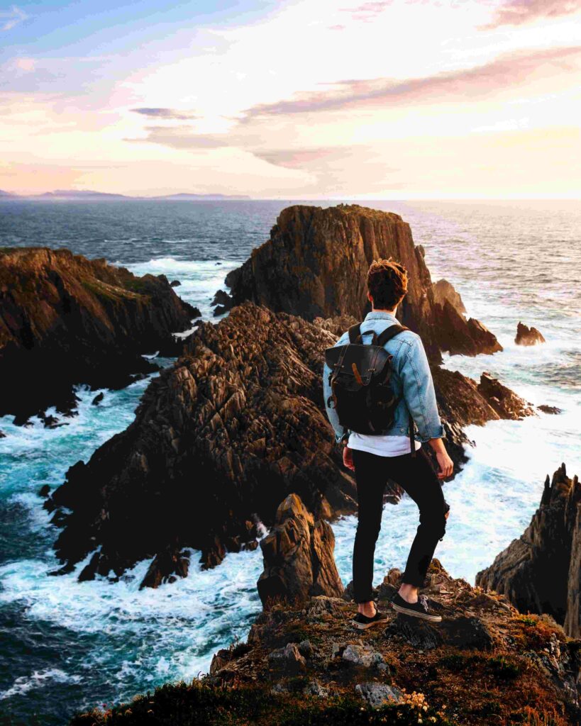 Travel foto op bergen met zee