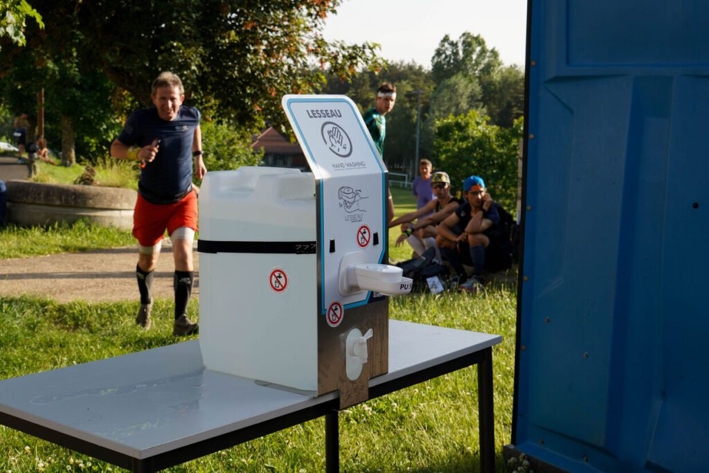 Trail runner with Lesseau x UTMB Bar Soap Dispenser